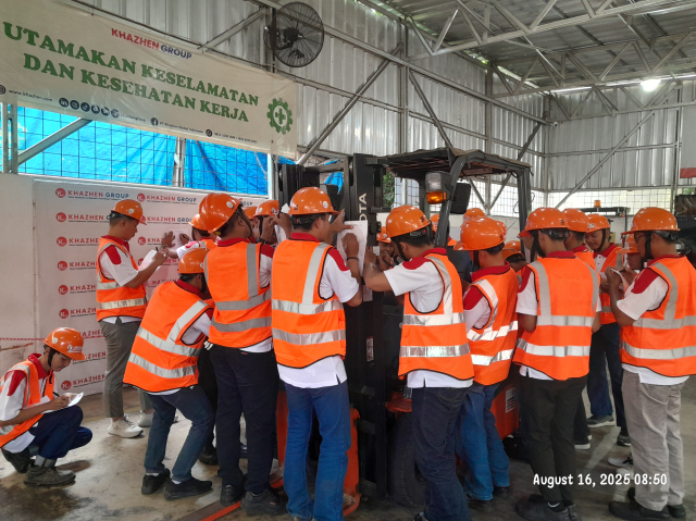 Pelatihan Forklift 1